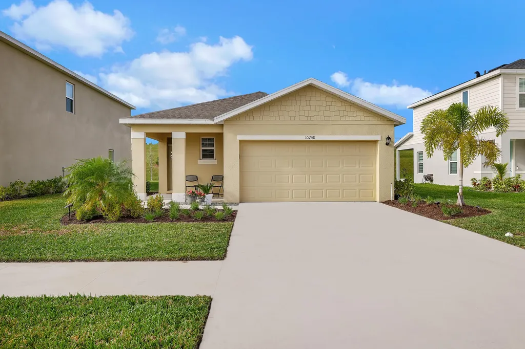 10758 SW Vasari Way Port St Lucie FL 34987