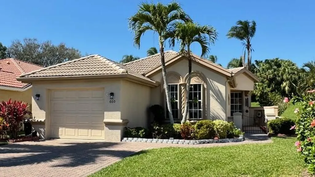 660 SW Treasure Cove Port St Lucie FL 34986