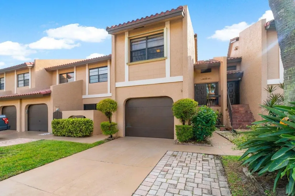 21092 Las Brisas Circle Boca Raton FL 33433