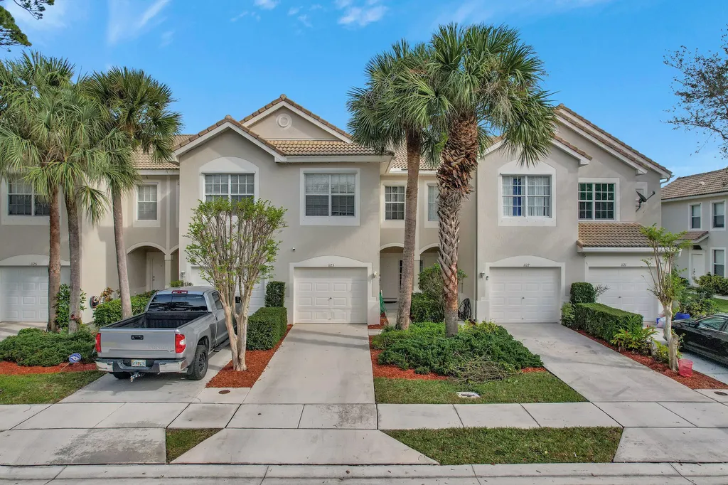 1123 Woodfield Court Greenacres FL 33415