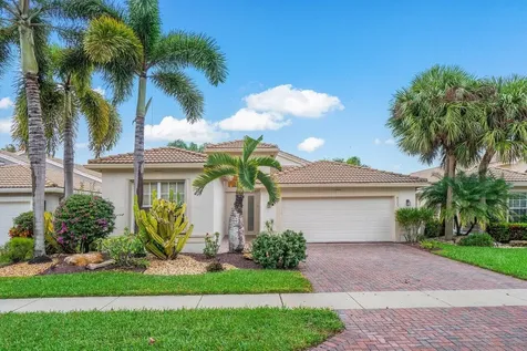 8225 Sandpiper Glen Drive Lake Worth FL 33467