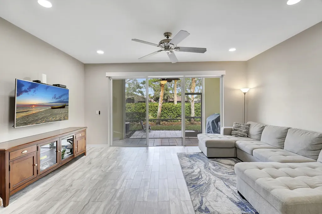 9989 Porta Leona Lane Boynton Beach FL 33472