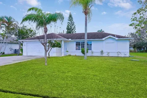 2814 SE Melaleuca Boulevard Port St Lucie FL 34952