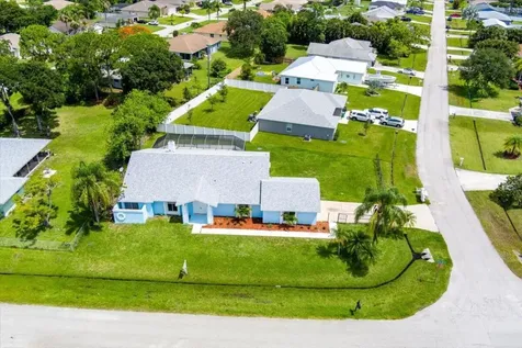2431 SE Sapelo Avenue Port St Lucie FL 34952