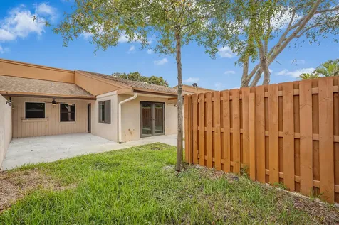 1905 SW 24th Circle Boynton Beach FL 33426