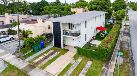 3556 SW 26th Street Miami FL 33133