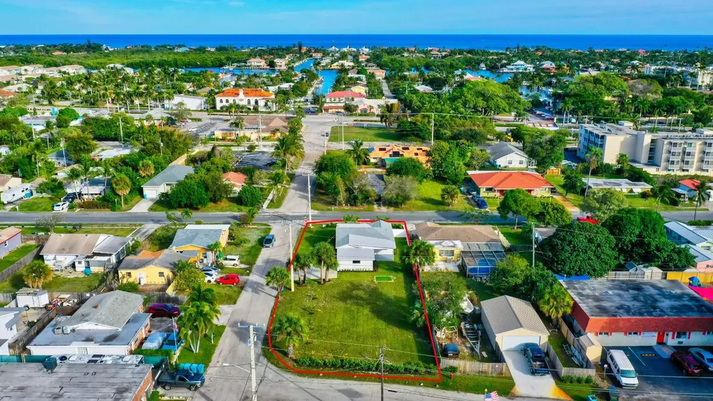 1101 SE 3rd Street Boynton Beach FL 33435