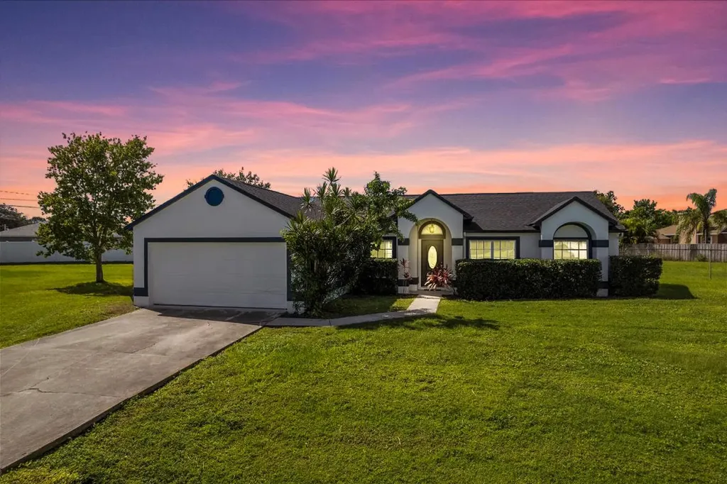 4570 SW Log Court Port St Lucie FL 34953