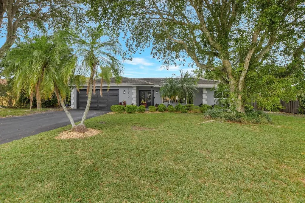 1939 Bonnie Street Boca Raton FL 33486