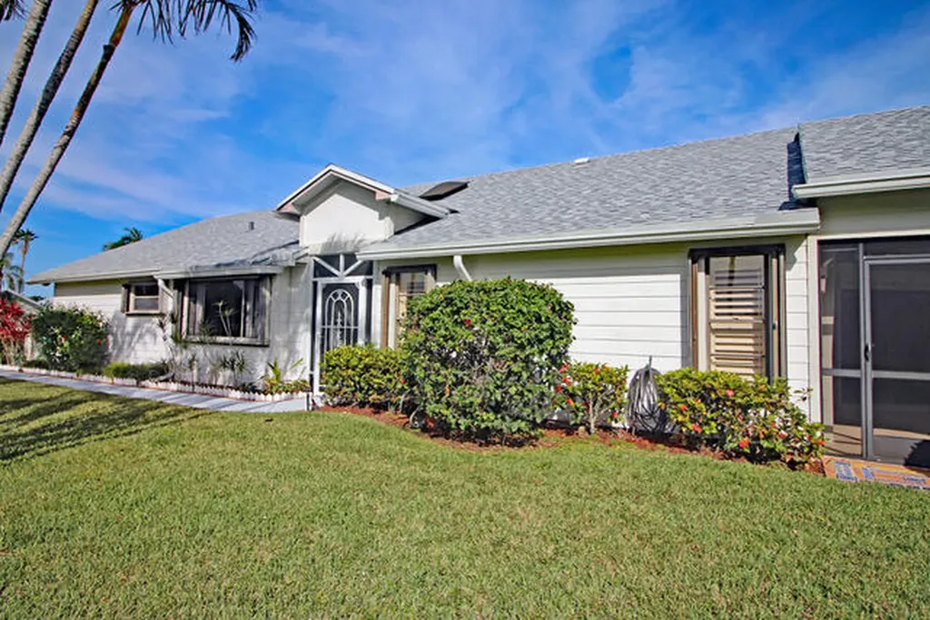 7210 SE Quincy Terrace Hobe Sound FL 33455