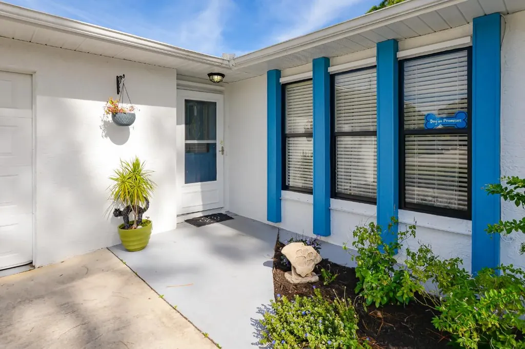 5902 Seagrape Drive Fort Pierce FL 34982