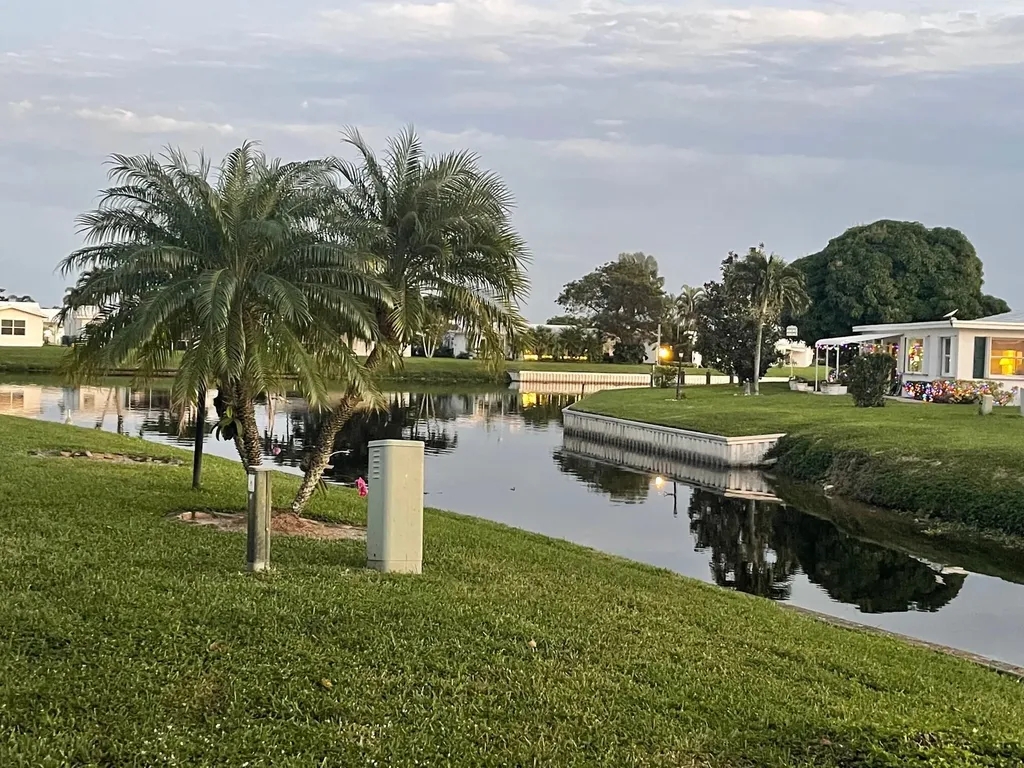 120 SW 15th Court Boynton Beach FL 33426