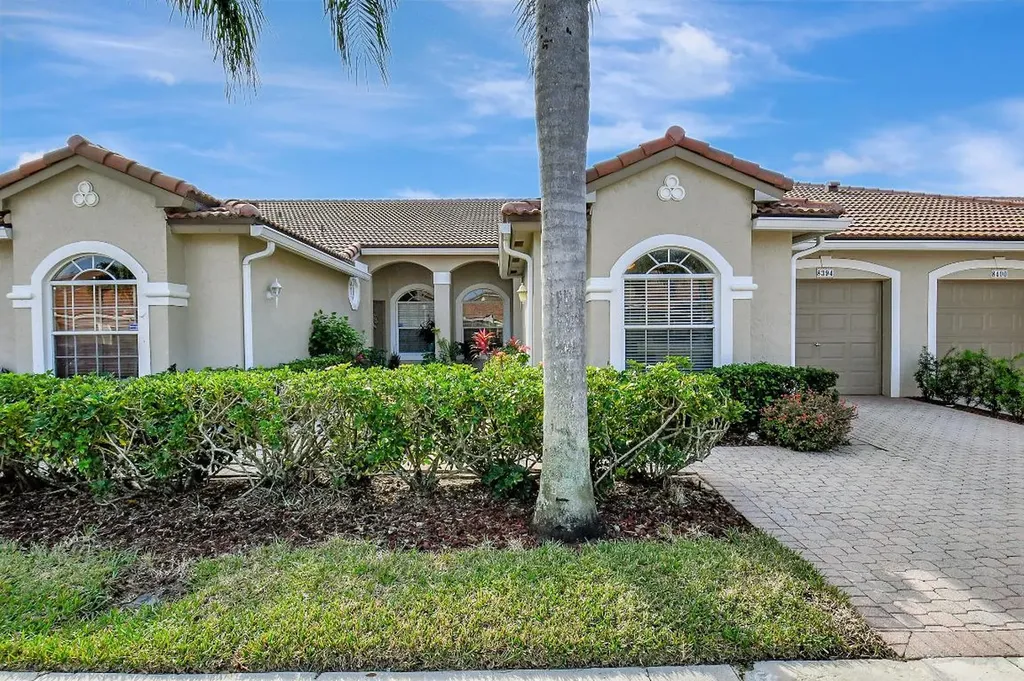 8394 Via Leonessa Boca Raton FL 33433