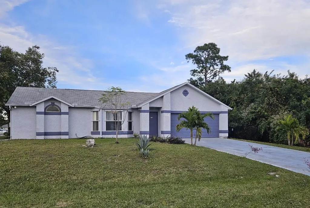 1371 SW Jericho Avenue Port St Lucie FL 34953