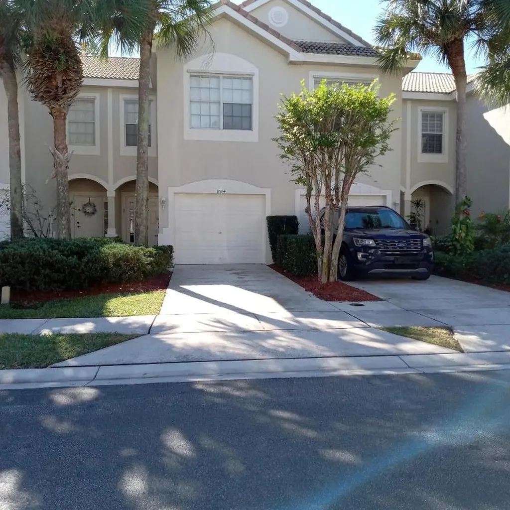 1024 Woodfield Road Greenacres FL 33415