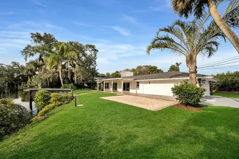 3781 S 25th Street Fort Pierce FL 34981