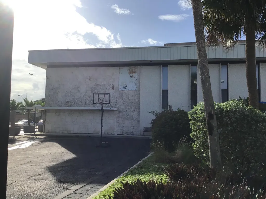 300 S 6th Street Fort Pierce FL 34950