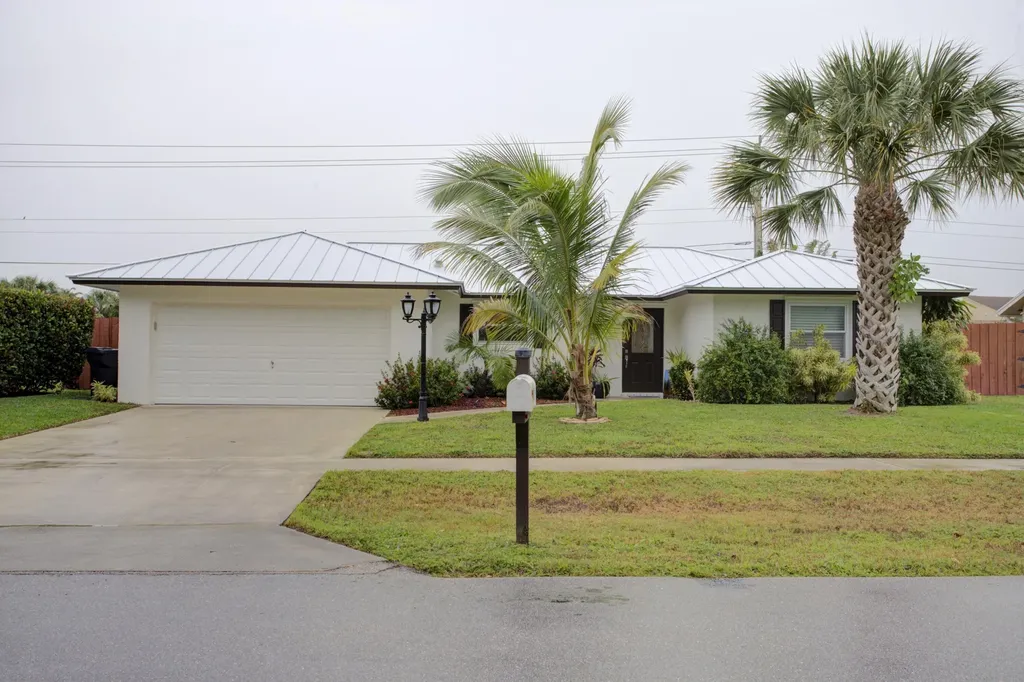 1507 Wyndcliff Drive Wellington FL 33414