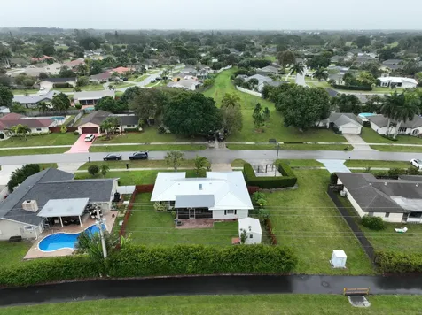 1507 Wyndcliff Drive Wellington FL 33414