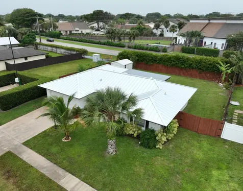 1507 Wyndcliff Drive Wellington FL 33414