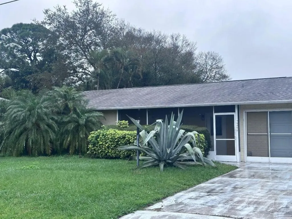 7906 Pensacola Road Fort Pierce FL 34951