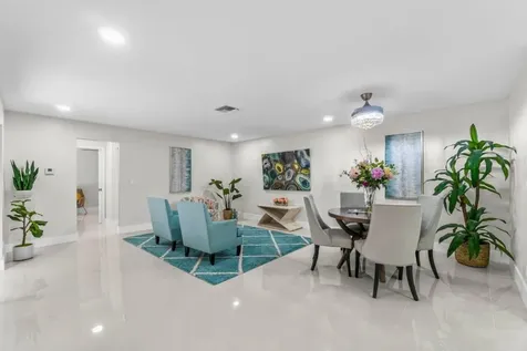 2924 NW 7th Court Delray Beach FL 33445