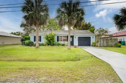 2162 SE Heathwood Circle Port St Lucie FL 34952