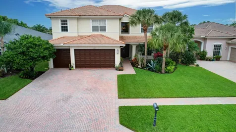 107 Isola Circle Royal Palm Beach FL 33411