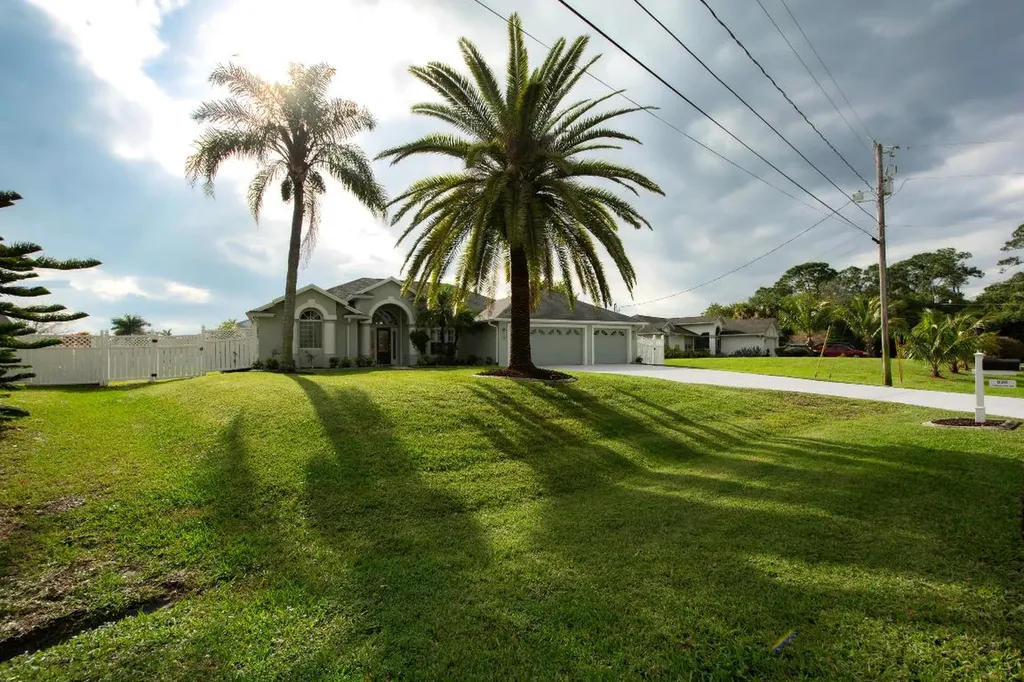 830 SW College Park Road Port St Lucie FL 34953