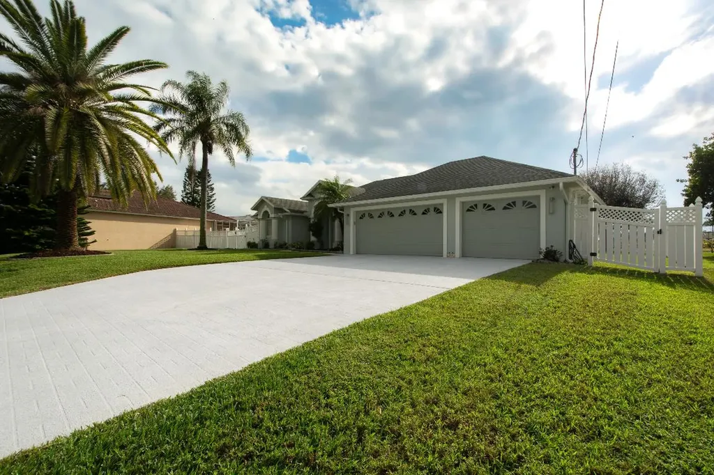 830 SW College Park Road Port St Lucie FL 34953