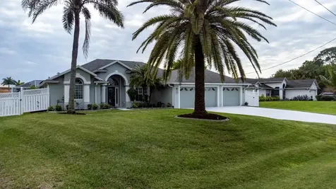 830 SW College Park Road Port St Lucie FL 34953