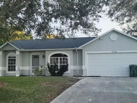 1418 SW Hackensack Avenue Port St Lucie FL 34953