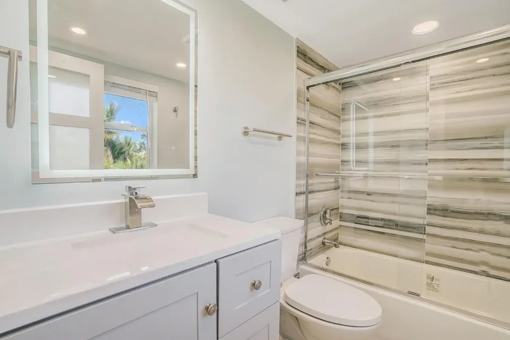 6 Abbey Lane Delray Beach FL 33446