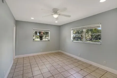 6 Abbey Lane Delray Beach FL 33446