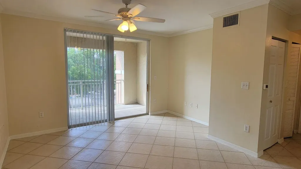 6533 Emerald Dunes Drive West Palm Beach FL 33411