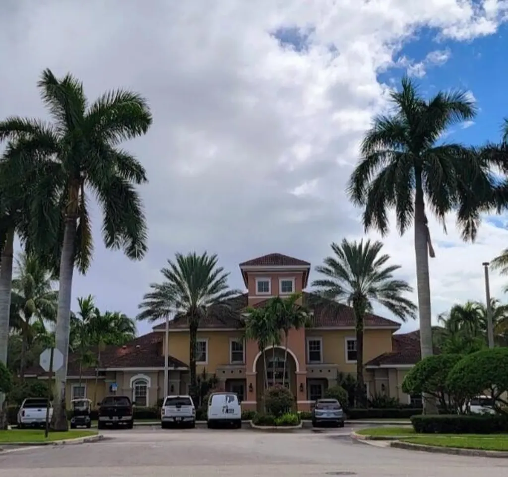 6533 Emerald Dunes Drive West Palm Beach FL 33411