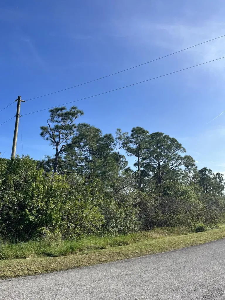 15377 Navion Drive Port St Lucie FL 34987
