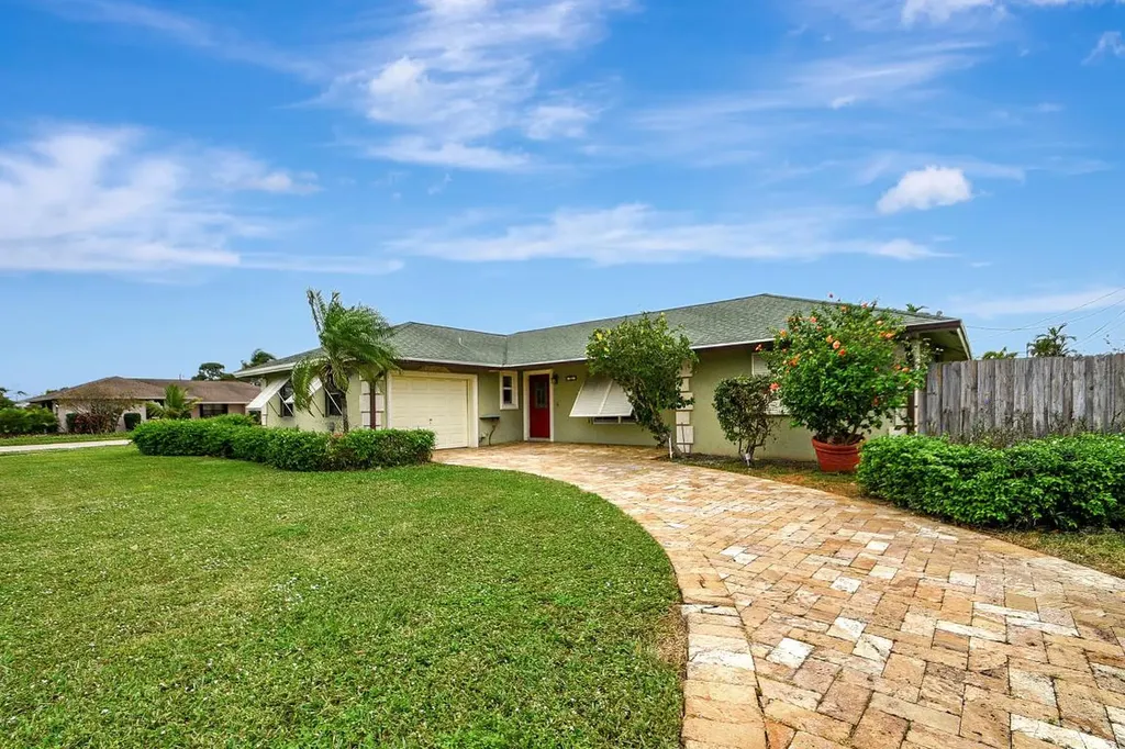 701 Palama Way Lantana FL 33462