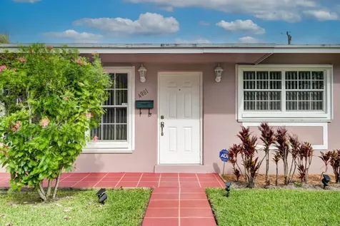 4881 NW 8th Court Plantation FL 33317