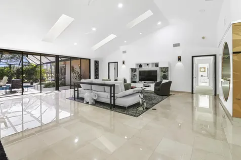 4372 Bocaire Boulevard Boca Raton FL 33487