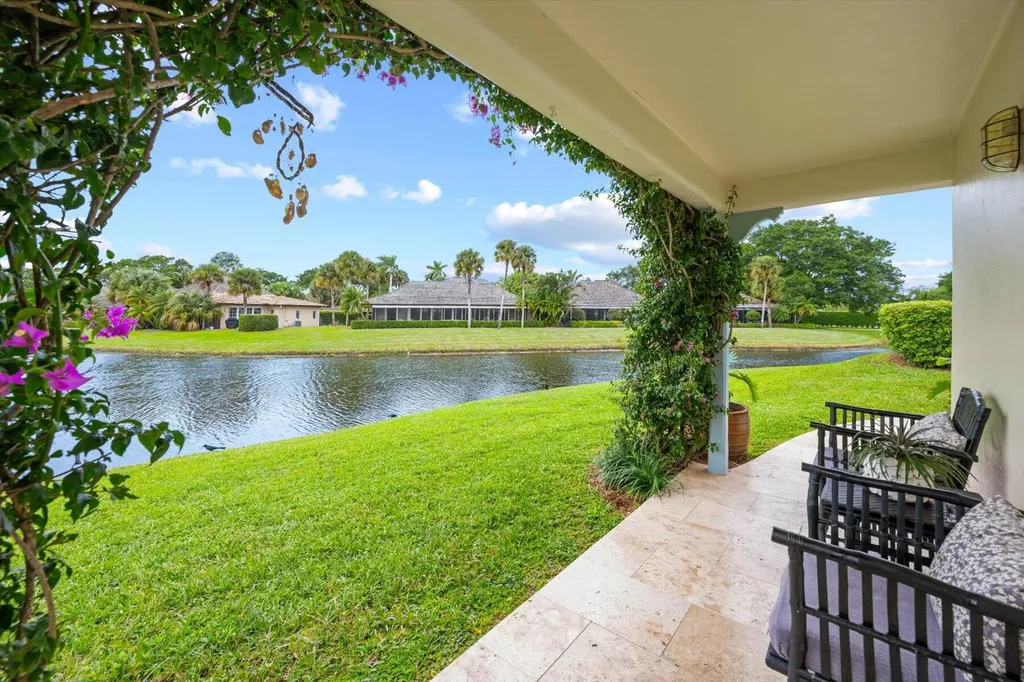 2227 Las Casitas Drive Wellington FL 33414