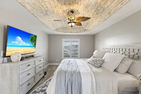 11 Sovereign Way Hutchinson Island FL 34949