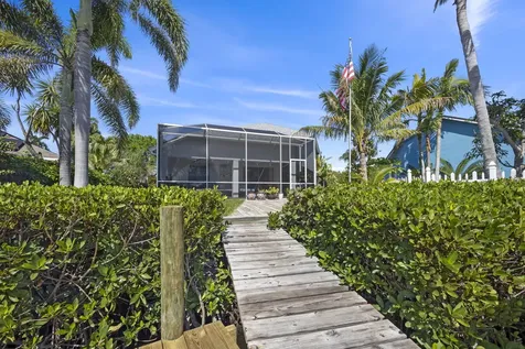 11 Sovereign Way Hutchinson Island FL 34949