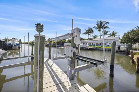 11 Sovereign Way Hutchinson Island FL 34949
