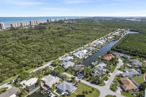 11 Sovereign Way Hutchinson Island FL 34949
