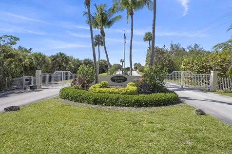 11 Sovereign Way Hutchinson Island FL 34949