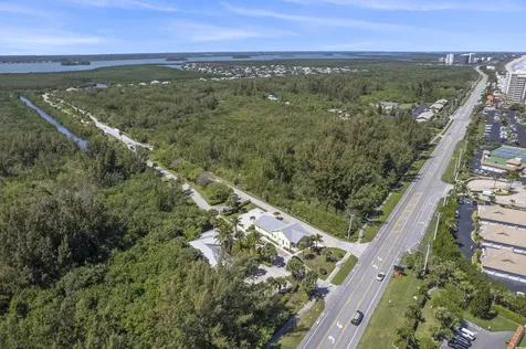 11 Sovereign Way Hutchinson Island FL 34949