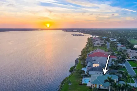 1554 SE Ballantrae Court Port St Lucie FL 34952