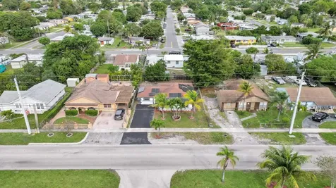 385 NW 15th Street Pompano Beach FL 33060