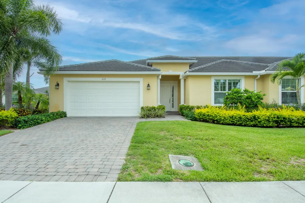 6152 NW Argyll Lane Port St Lucie FL 34983